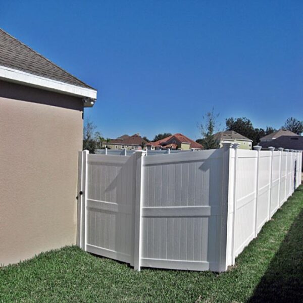 Newport white vinyl privacy fence corner