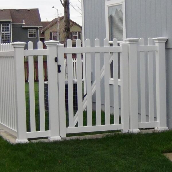 Murton white vinyl picket fence gate